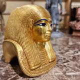 Museum reproduction of the funerary mask of Yuya, front view