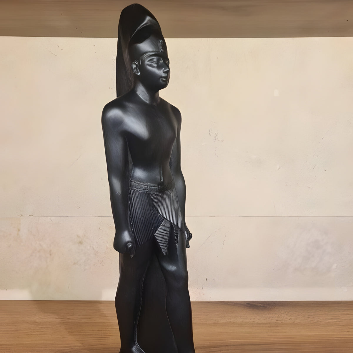 Egyptian King Thutmose III Statue
