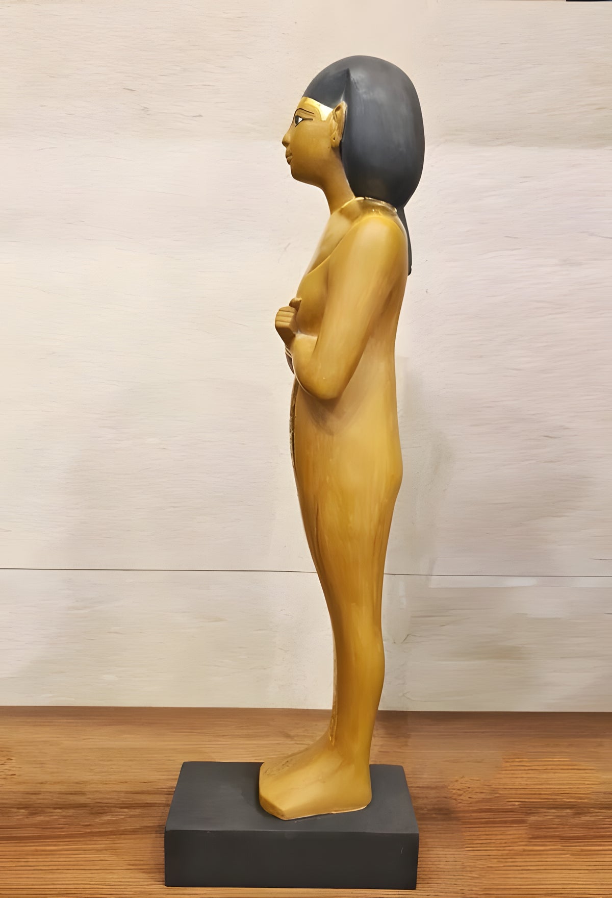 Detail of gold finish on ushabti replica No. 1