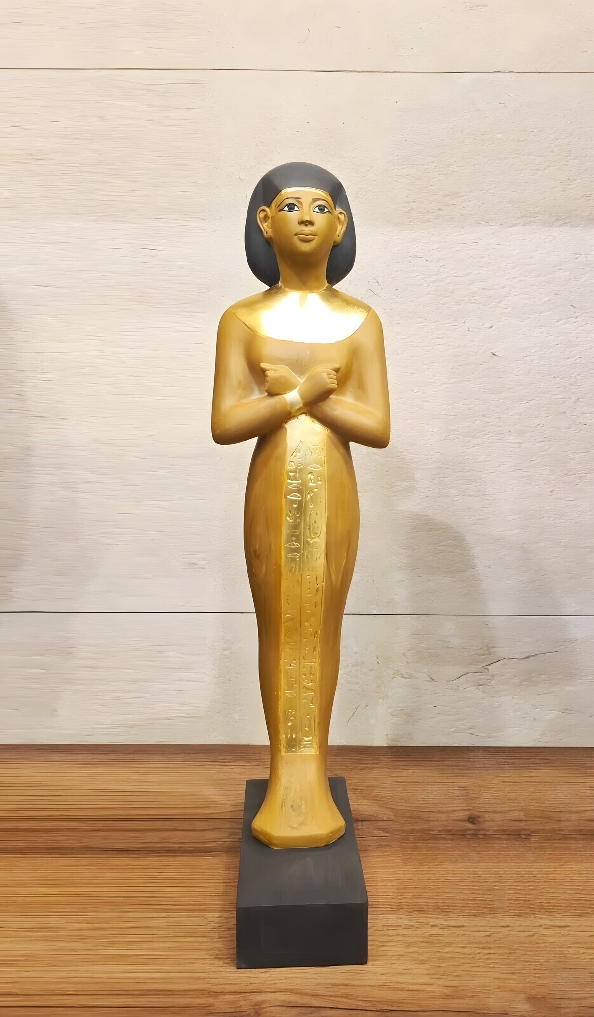 Front view of Tutankhamun ushabti museum reproduction, No. 1