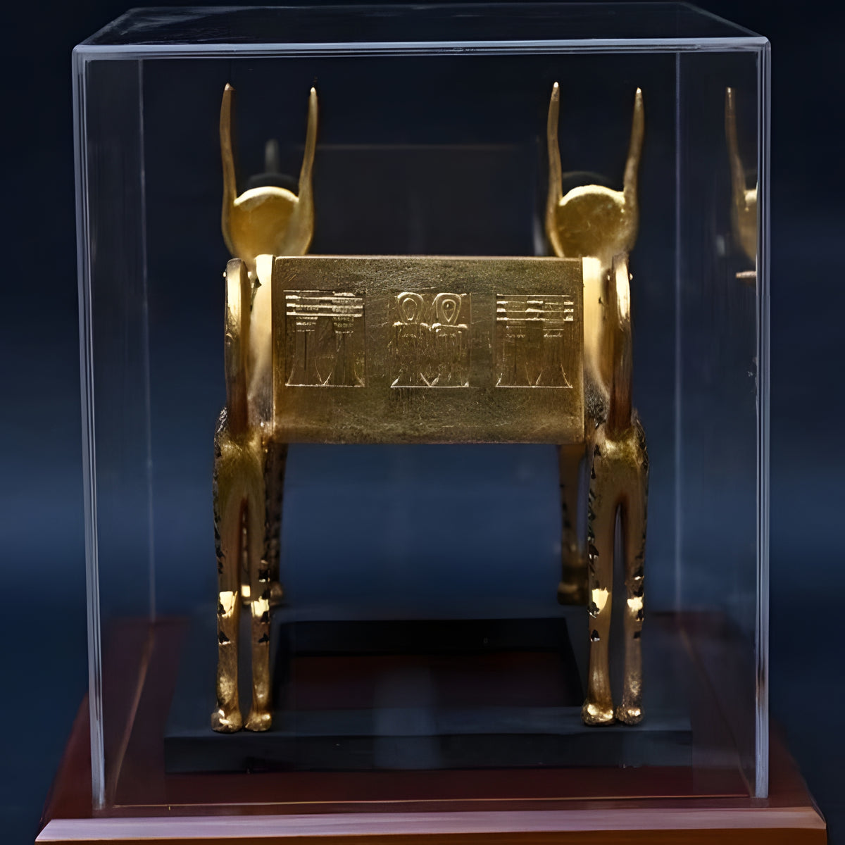 Front view of Tutankhamun funerary bed on wooden base