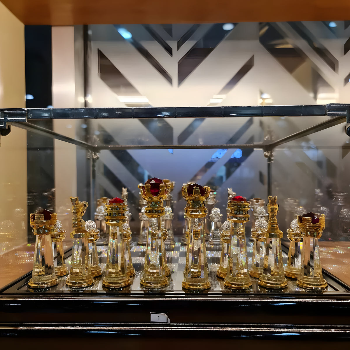 Asfour crystal chess set showing high-clarity crystal beads and gold detailing
