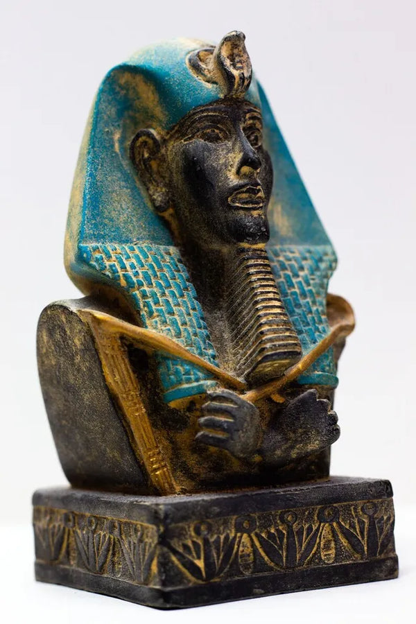 Ancient Egyptian Akhenaten - Akhenaton