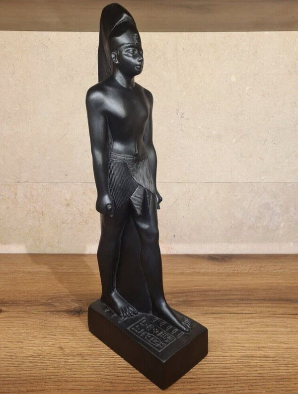 Egyptian King Thutmose III Statue